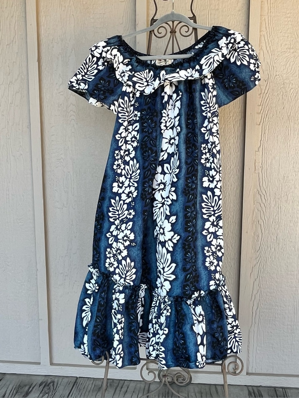 Vintage Royal Hawaiian Creations MuuMuu Dress Blue White Floral Flex Neckline M
